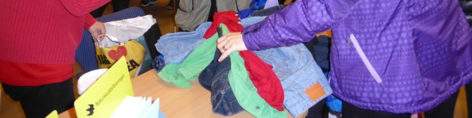 Handla_kladbytardag_2015_kläder Naturskyddsföreningen Vänersborg