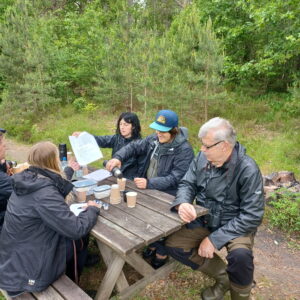 Skogsgruppen har möte med Sveaskog om naturvårdsåtgärder på Halle- och Hunneberg